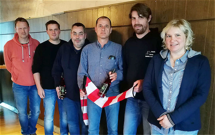 Der alte und der neue Vorstand unserer Luftsportgemeinschaft
